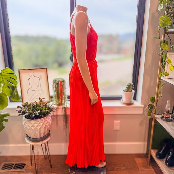 Banana Republic Poppy Red Pleated Maxi Dress-Adjustable Straps-Double Lined-SZ 8 - Picture 3 of 13